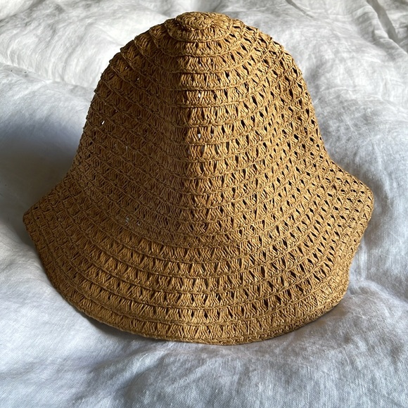 Old Navy Packable Crushable Straw Bucket Hat S-M S/M Small Medium Vacation Sun - Picture 2 of 4